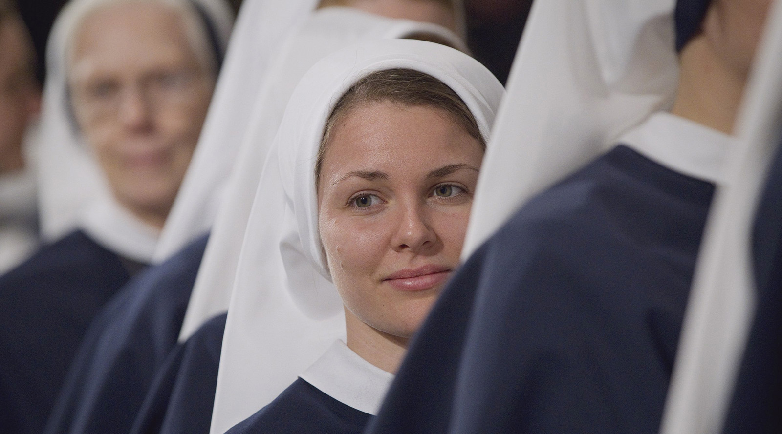 Много монашек. Монахиня Жозефина Розенталь. Вероник Леви католическая монахиня. Луденские монахини. Монахиня католического ордена.